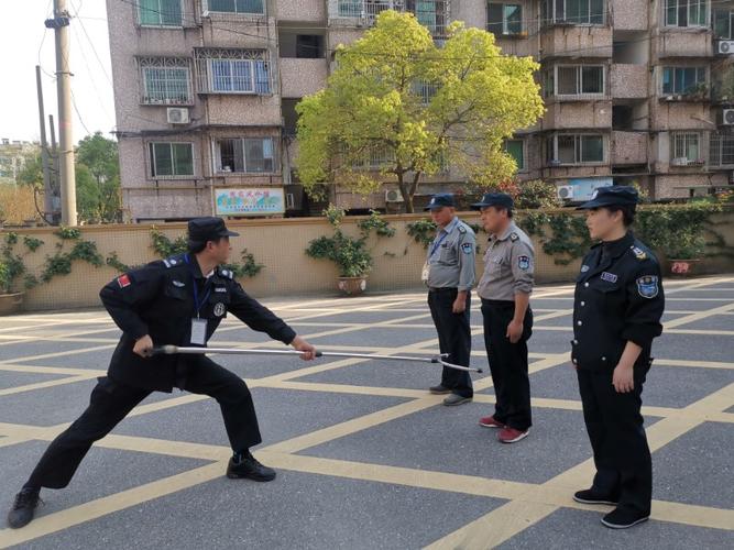强化校园保安培训 筑牢校园安全防线——长兴县张家村花园幼儿园保安人员培训纪实